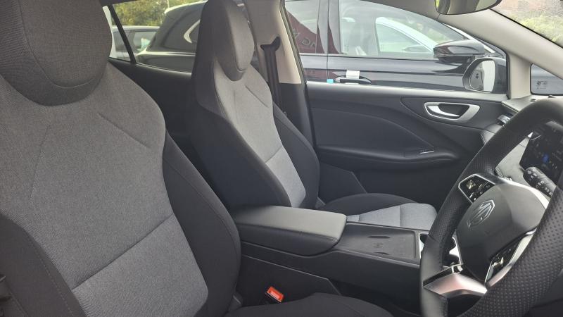MG Motor UK MG4 URBAN