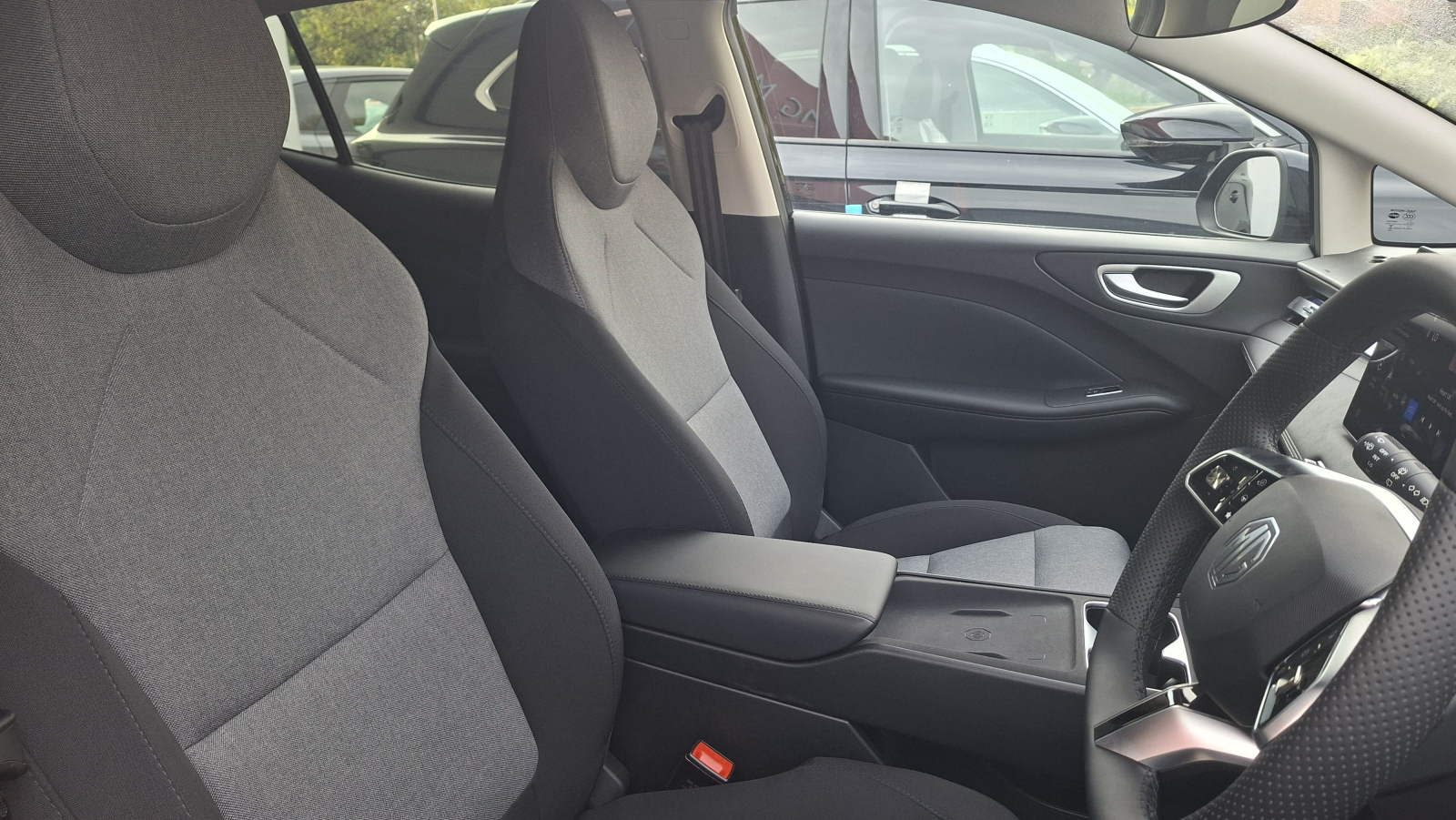 MG Motor UK MG4 URBAN