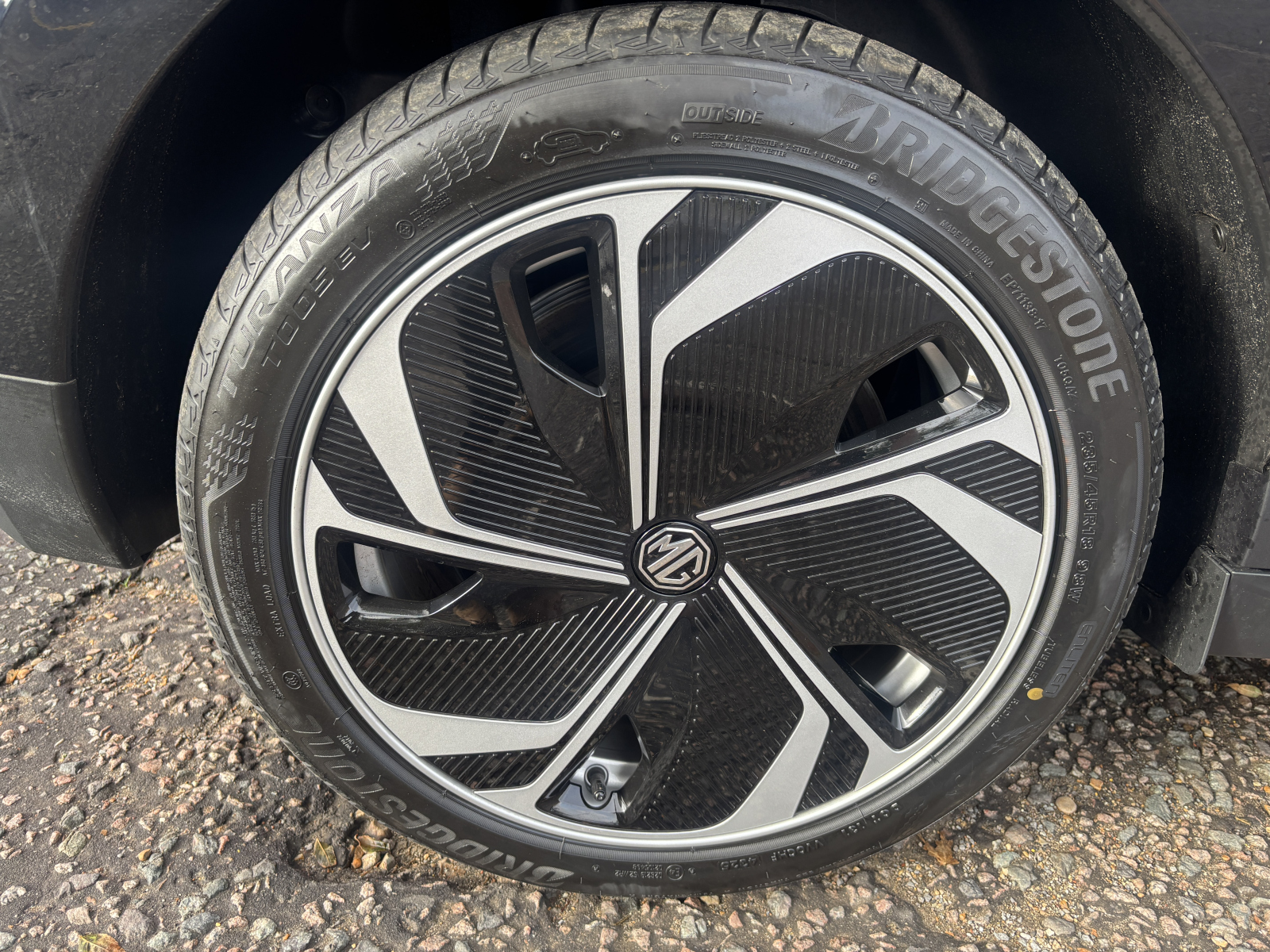 MG Motor UK Mg4