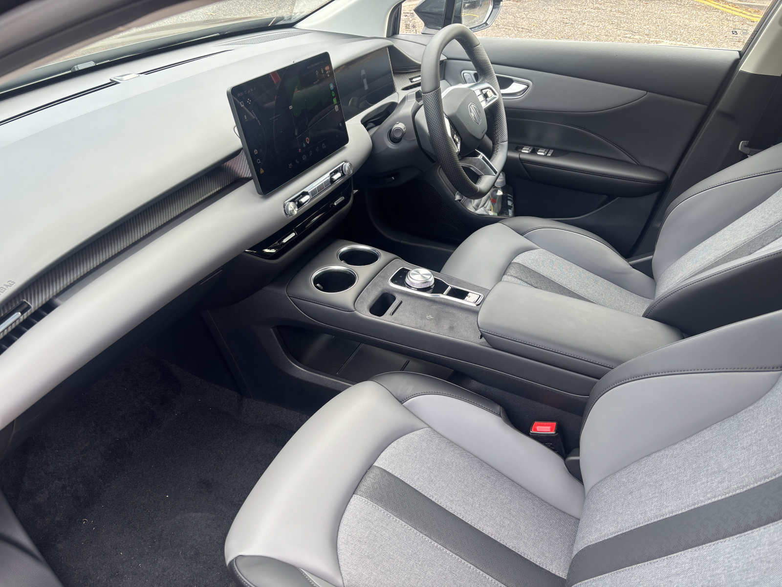 MG Motor UK Mg4
