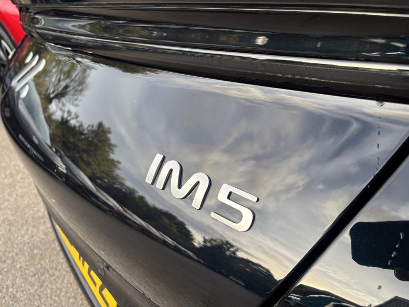 MG Motor UK IM5