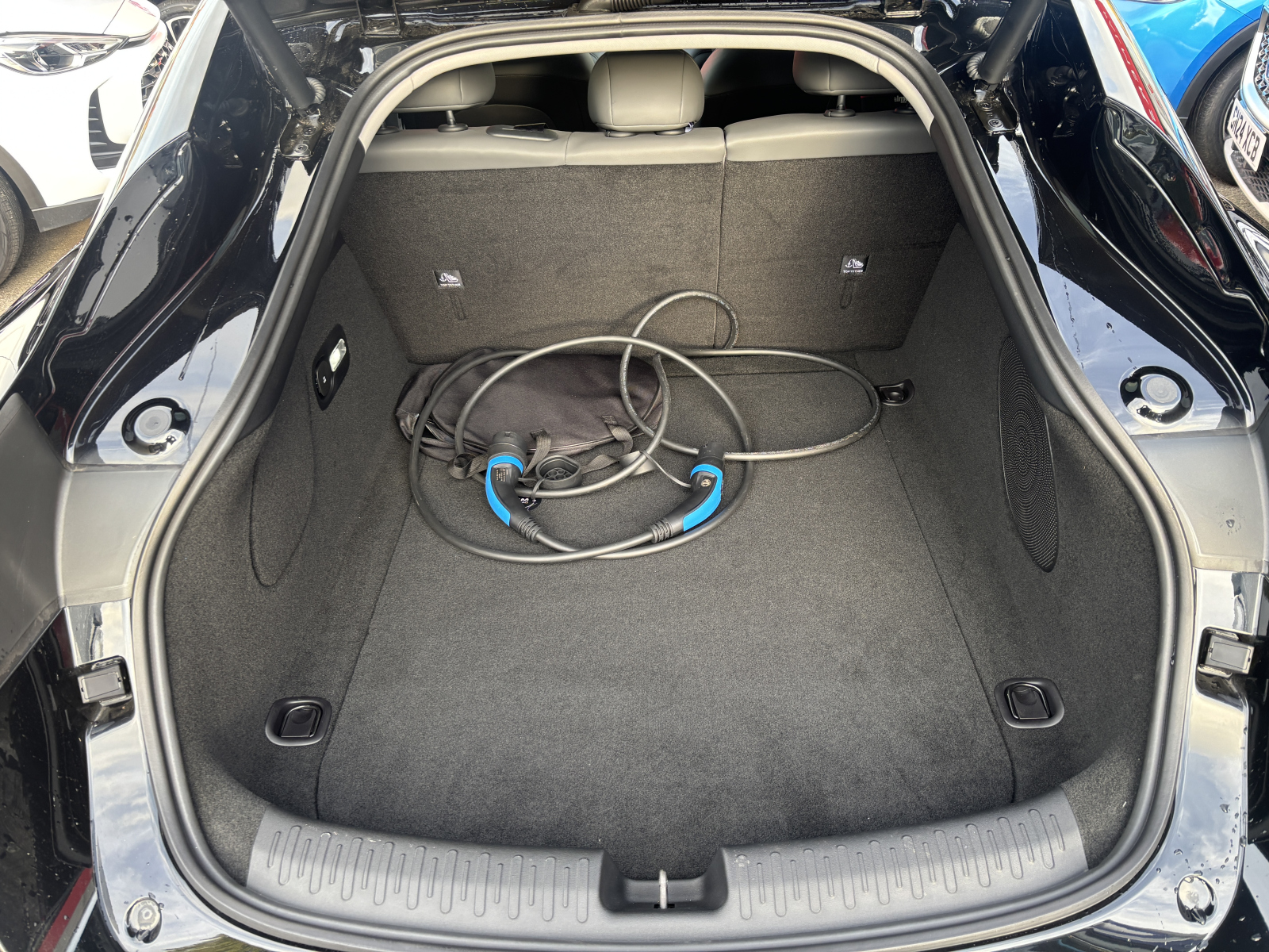 MG Motor UK IM5