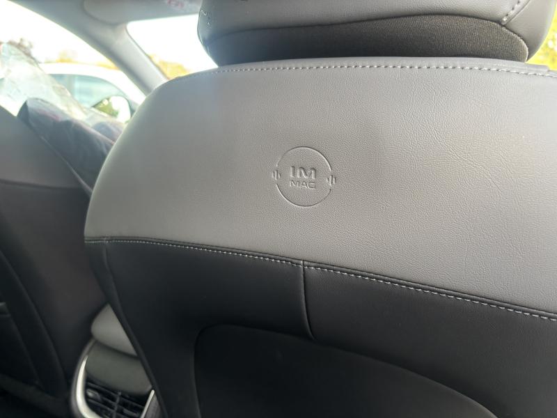 MG Motor UK IM5