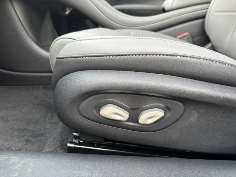 MG Motor UK IM5