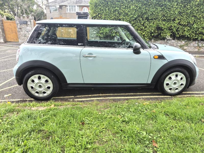 Mini Hatchback