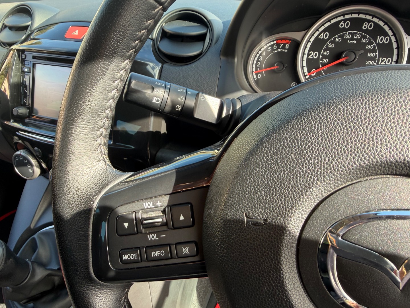 Mazda 2