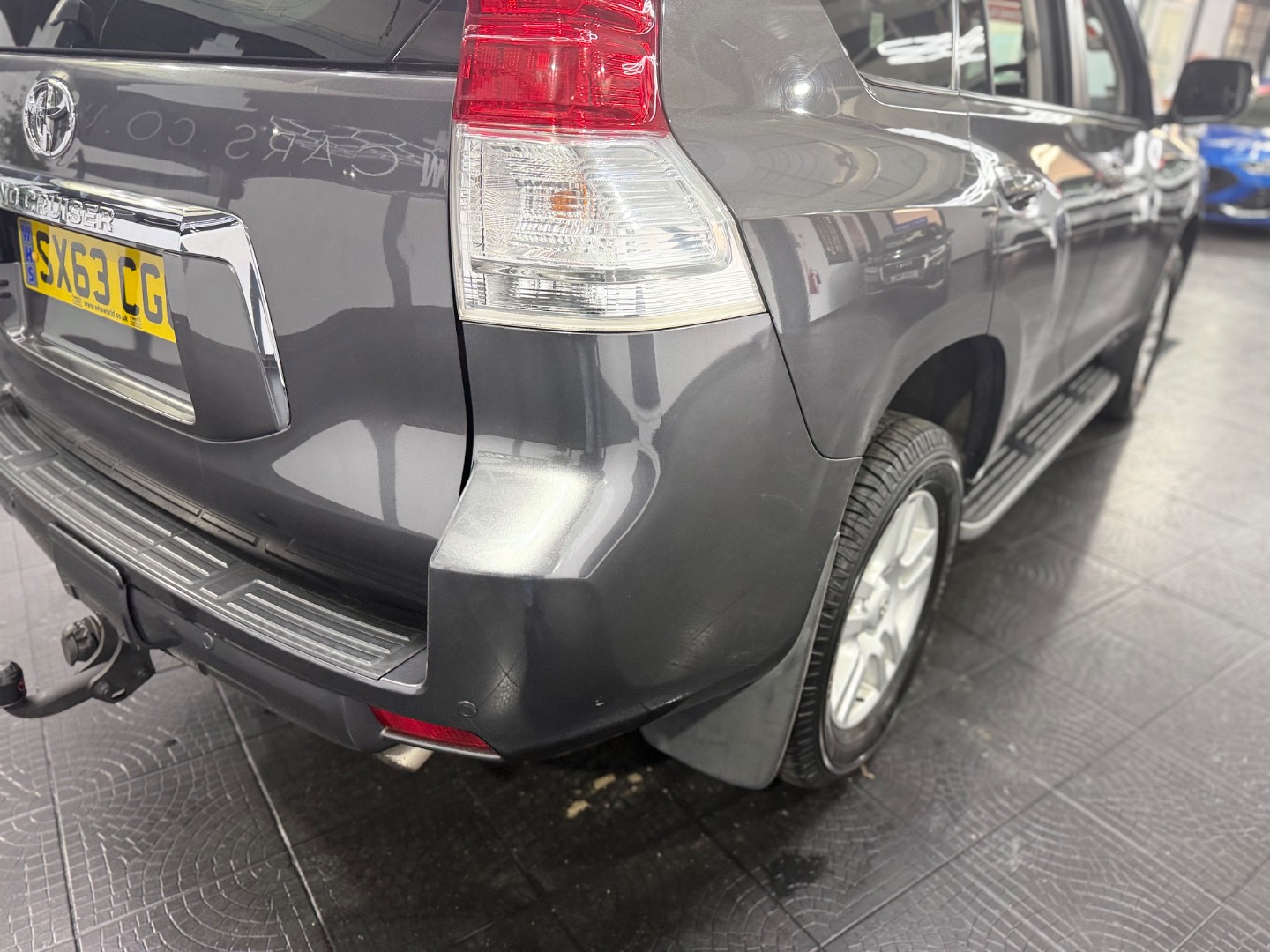 Toyota Land Cruiser