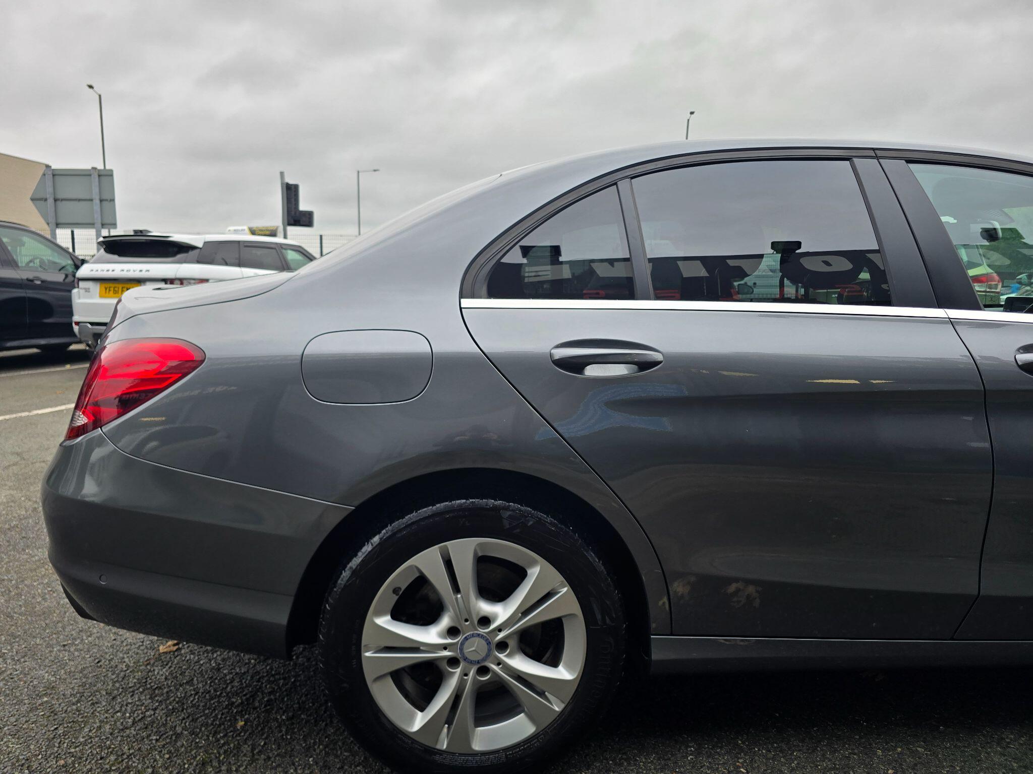 Mercedes-Benz C Class