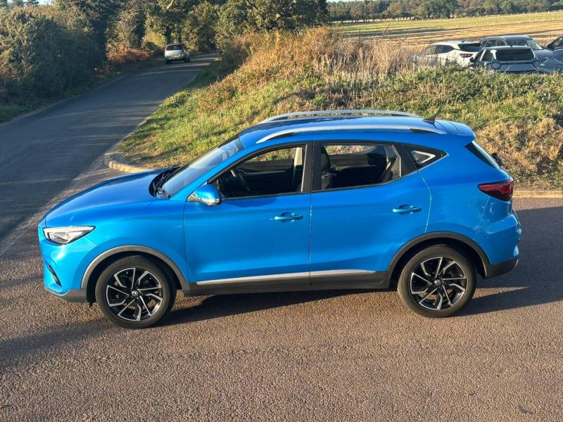 MG ZS