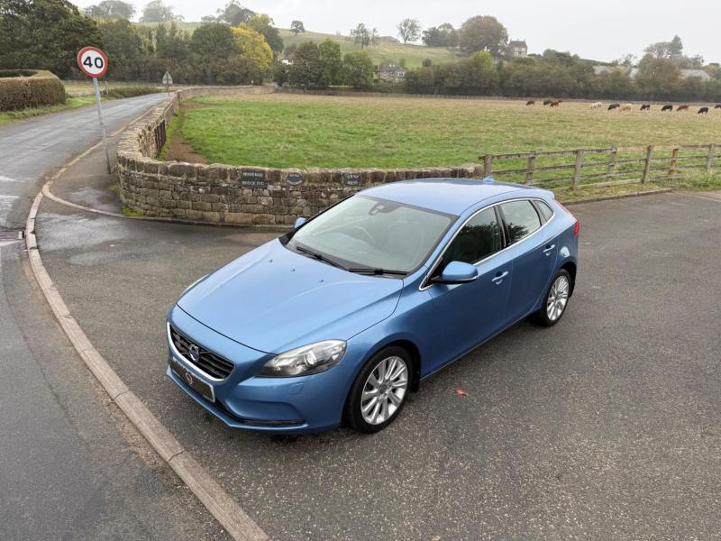 Volvo V40