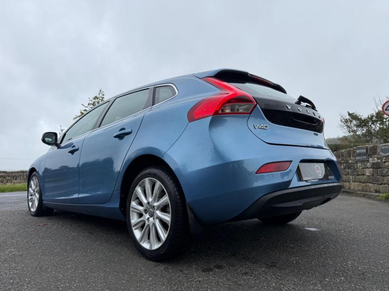 Volvo V40