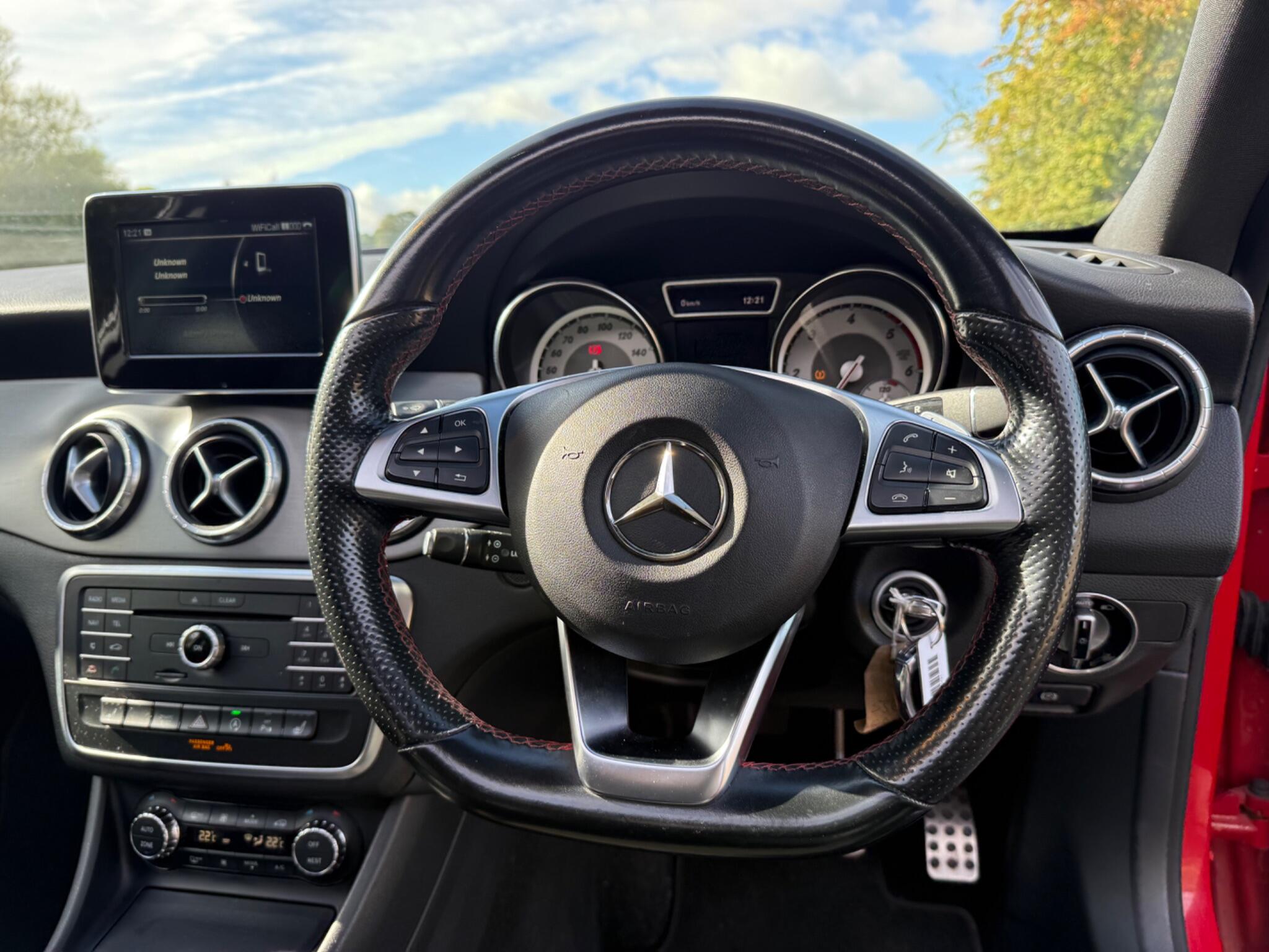 Mercedes-Benz CLA