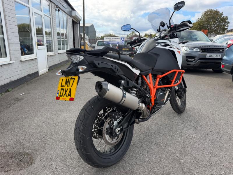 KTM 1090 ADVENTURE R 17