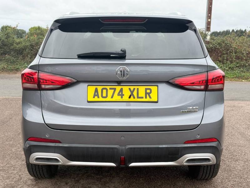MG ZS