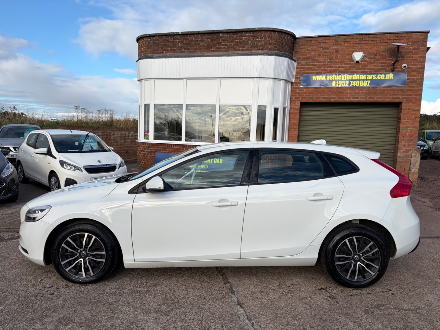 Volvo V40