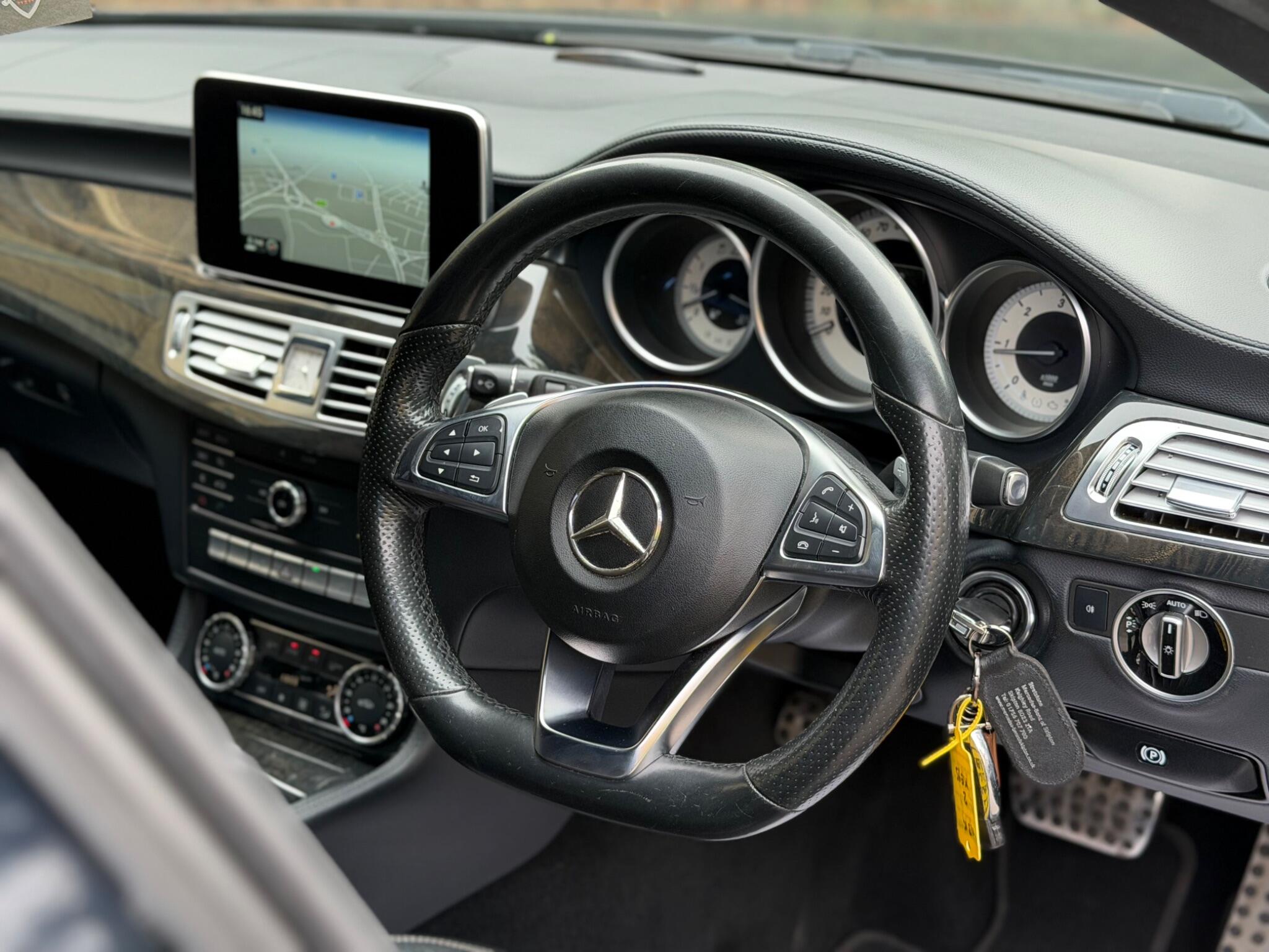 Mercedes-Benz CLS