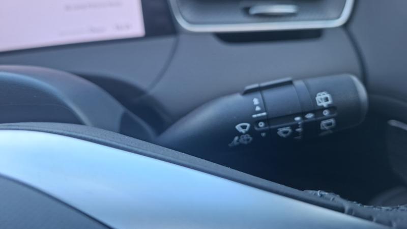 MG Motor UK MGS6