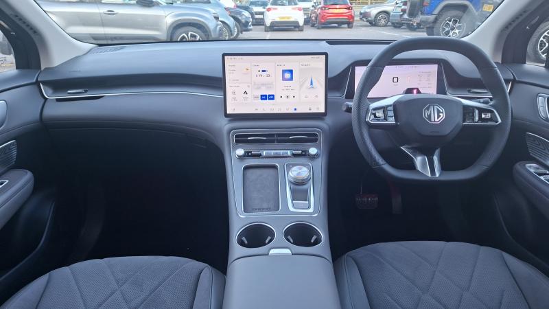 MG Motor UK MGS6