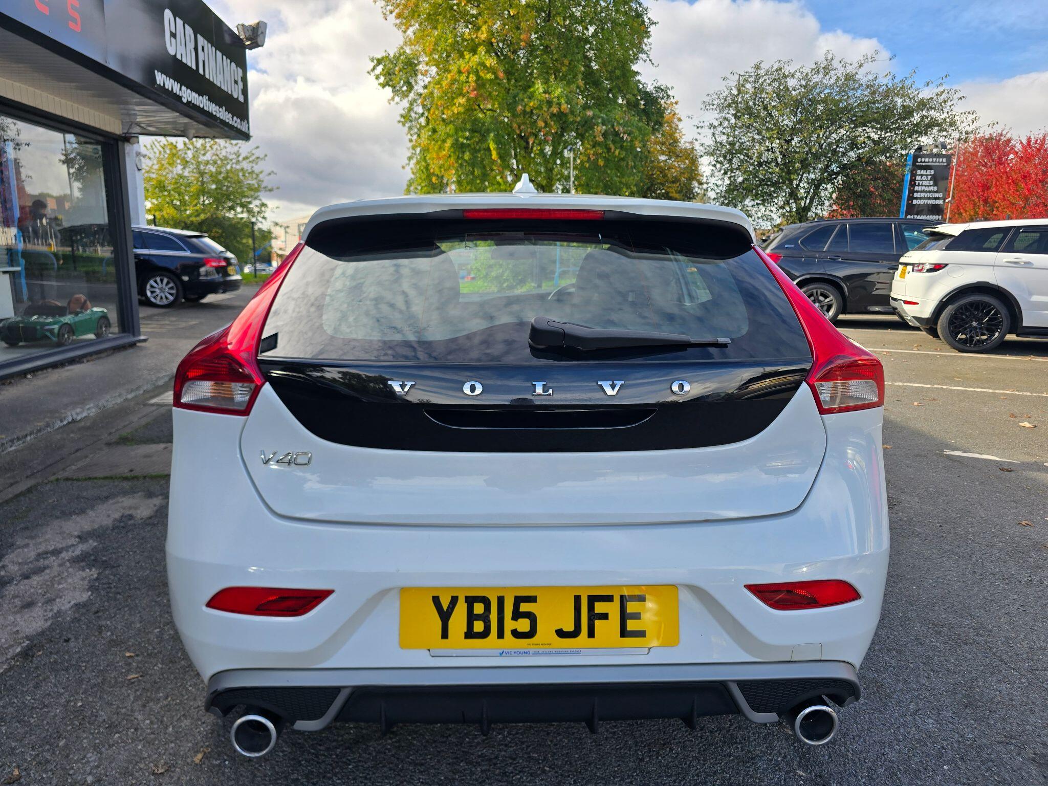 Volvo V40