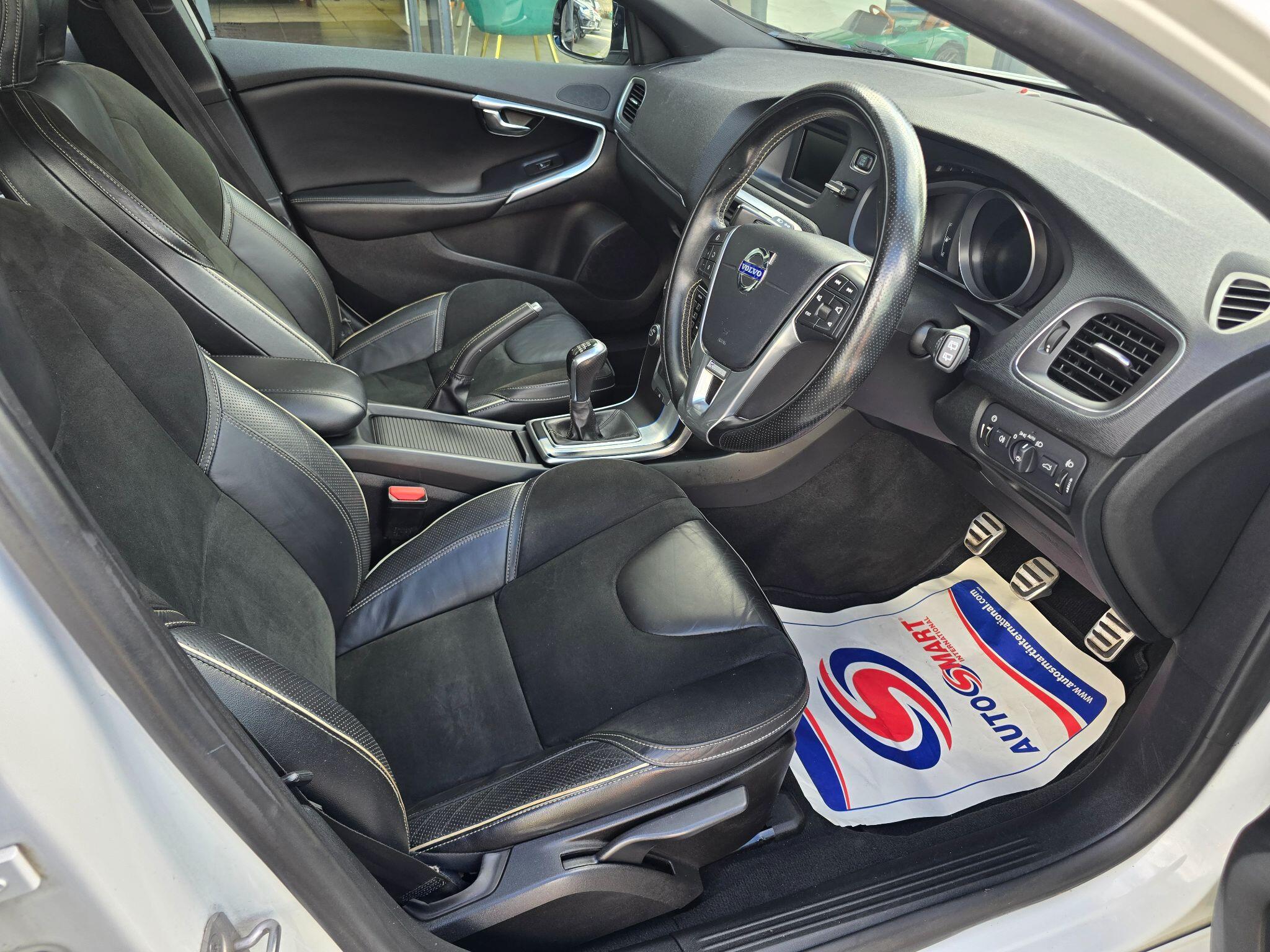 Volvo V40