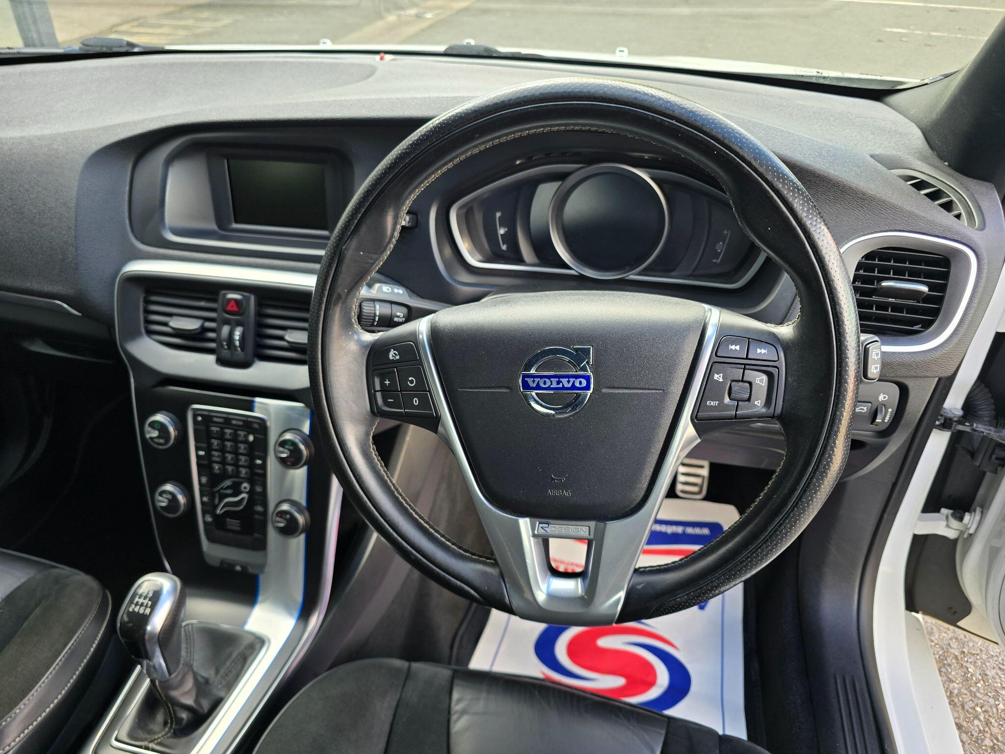 Volvo V40