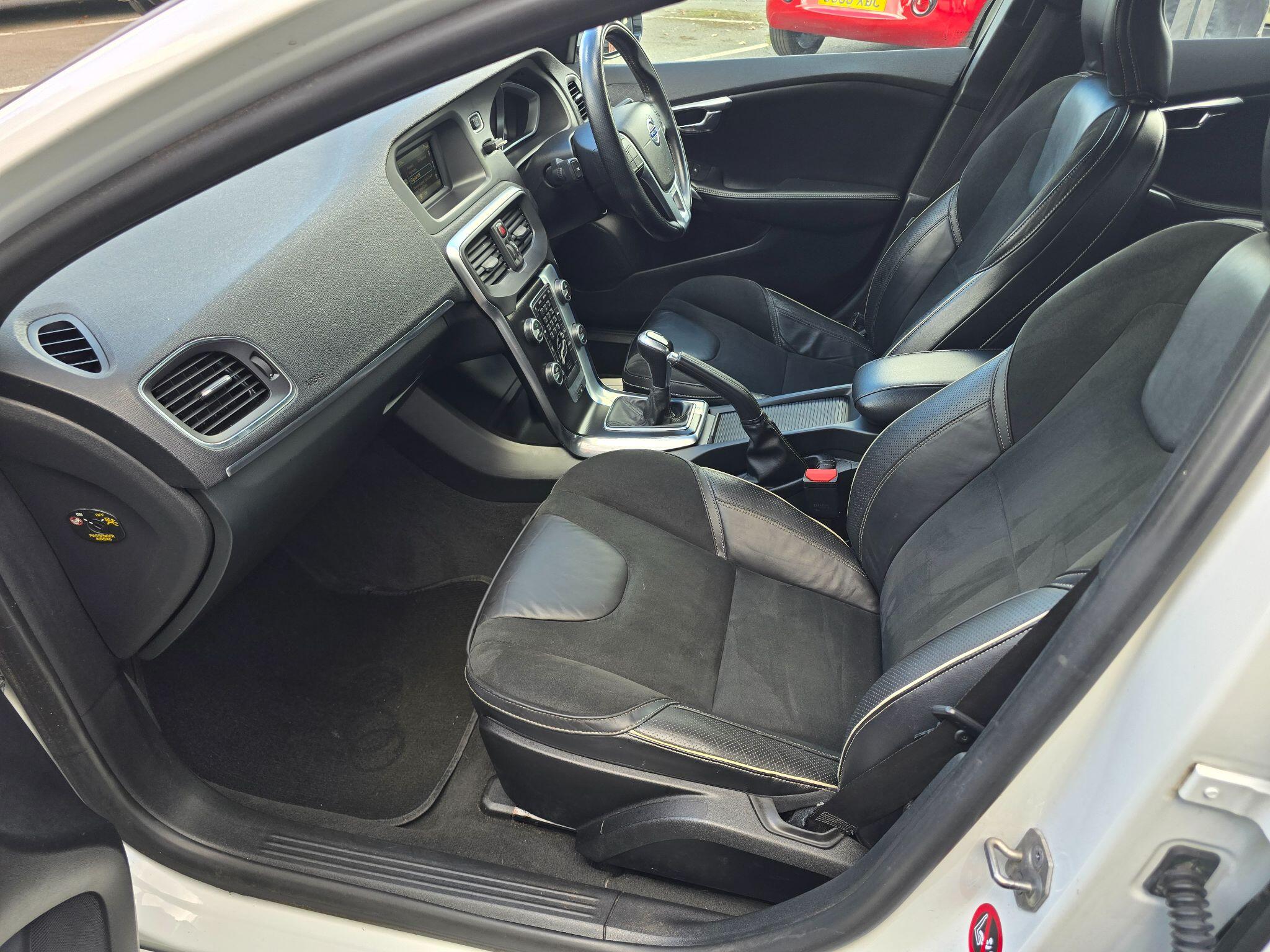 Volvo V40