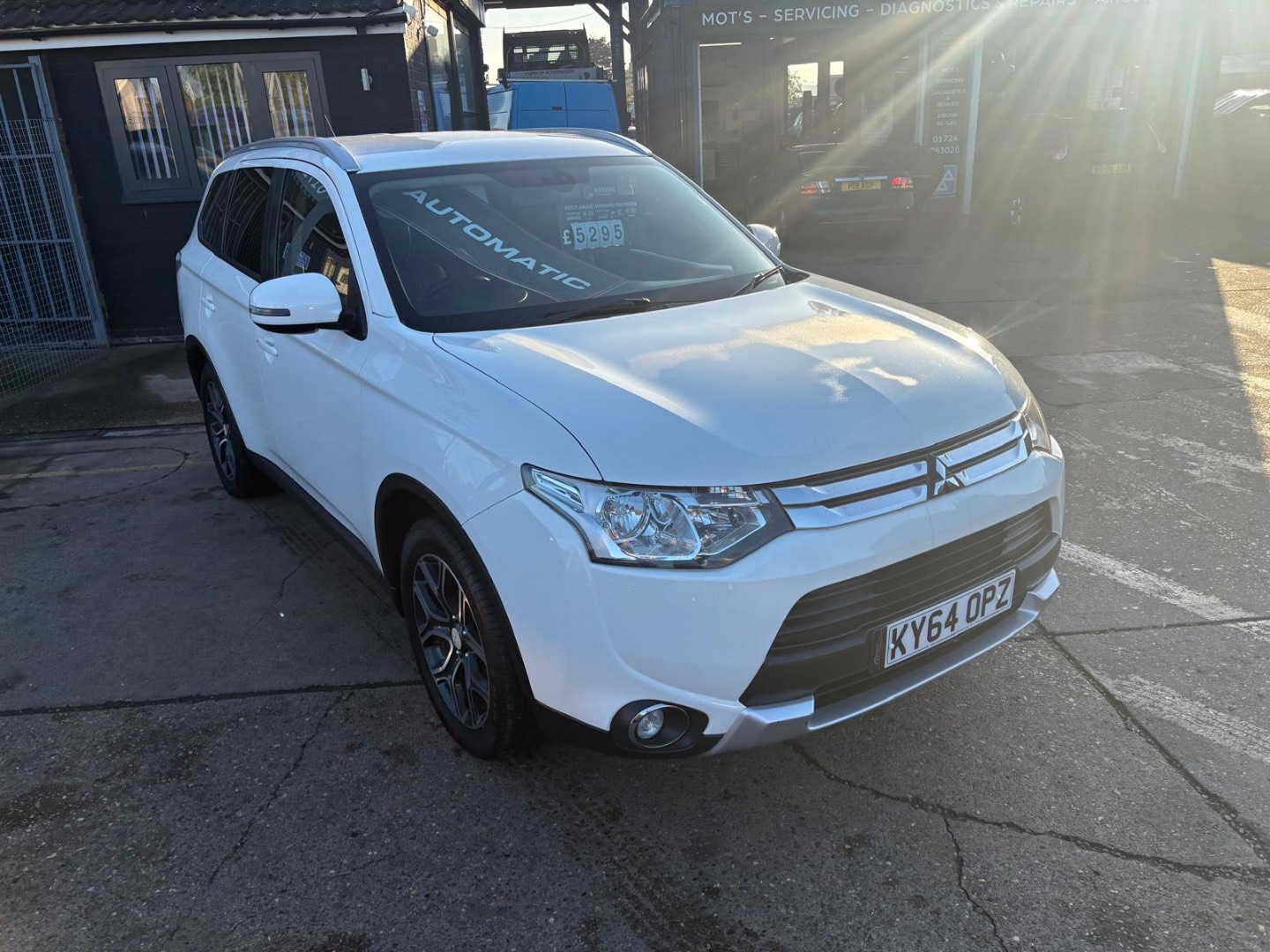 Mitsubishi Outlander