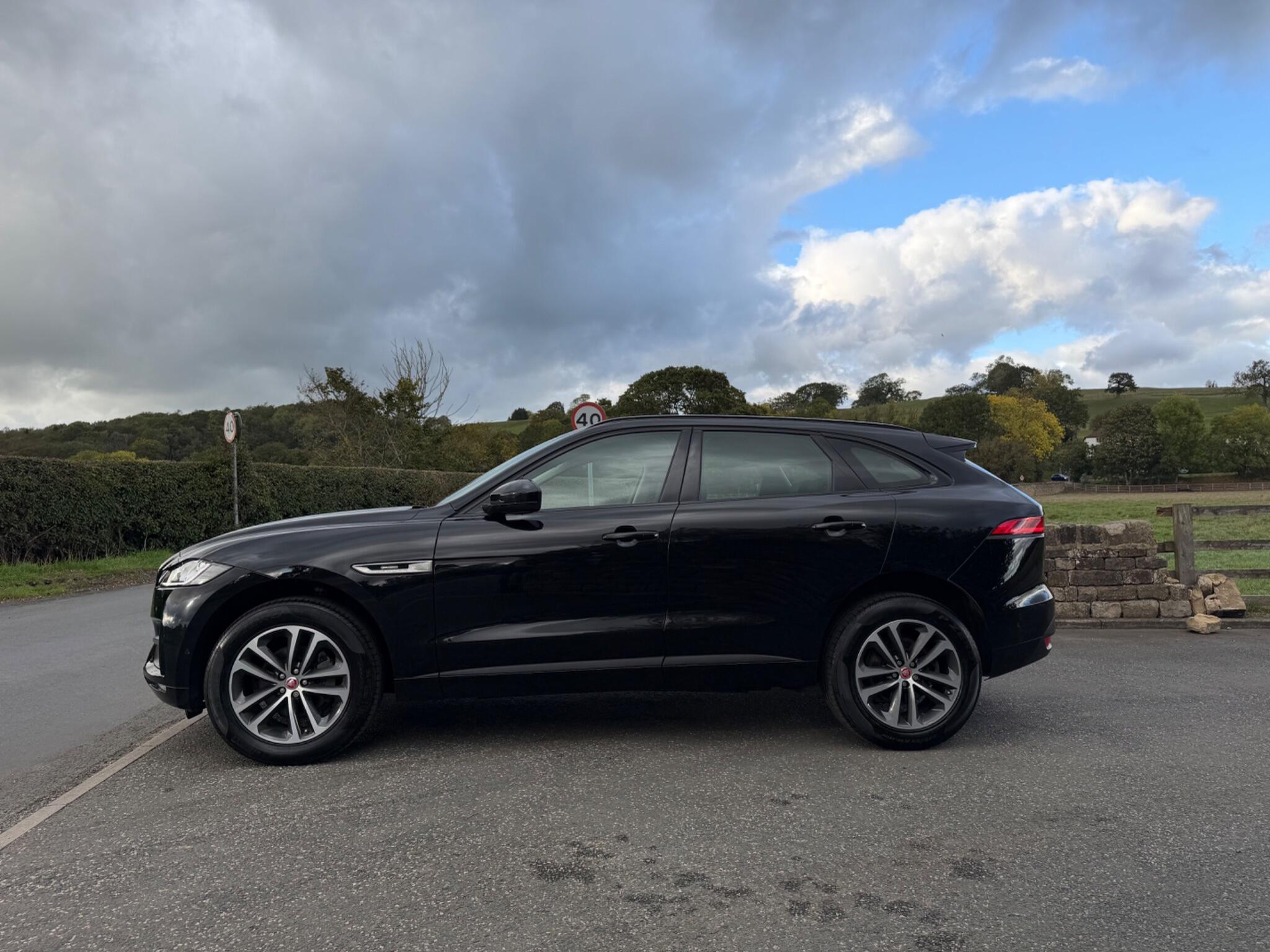 Jaguar F-Pace