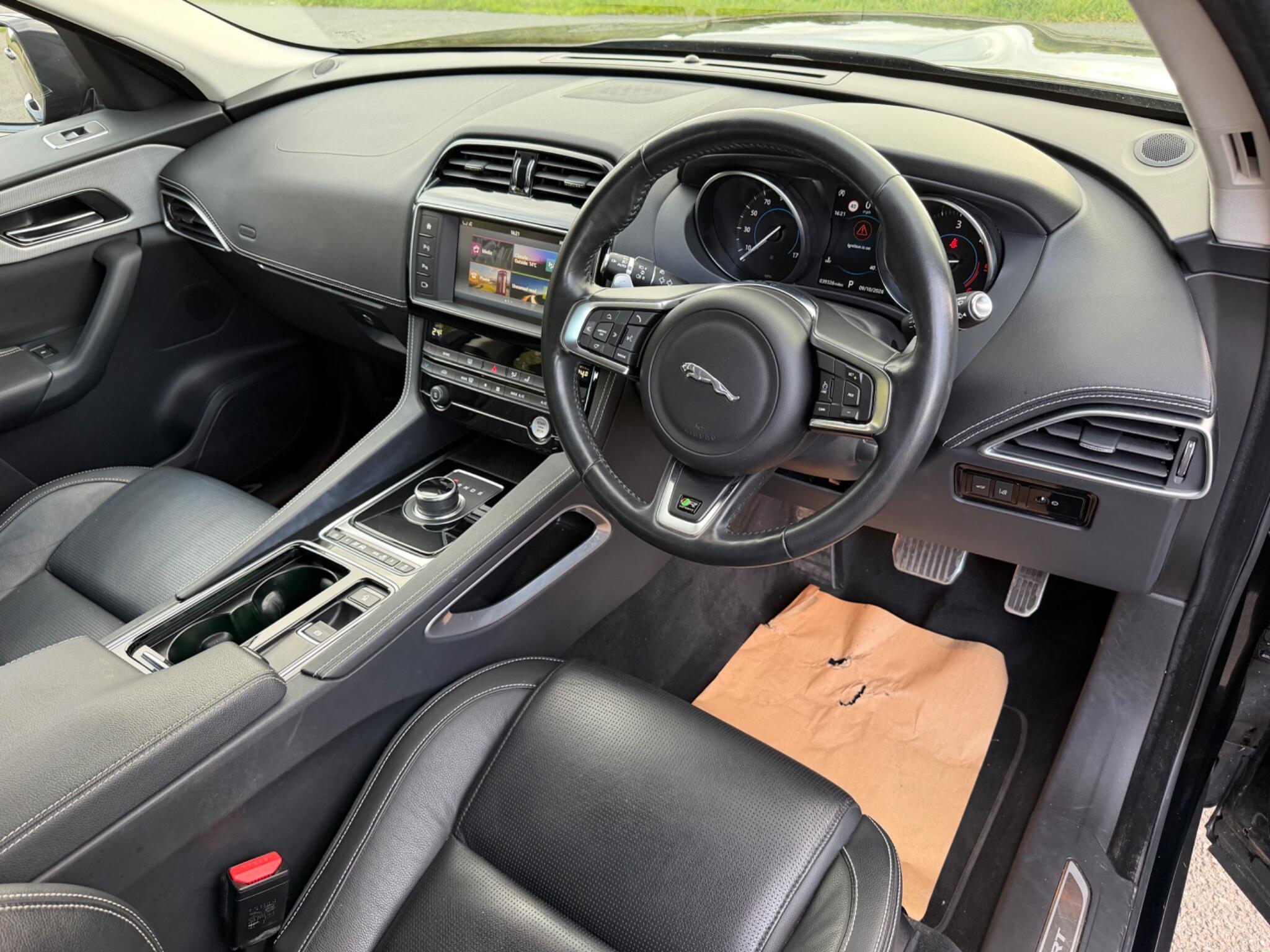Jaguar F-Pace