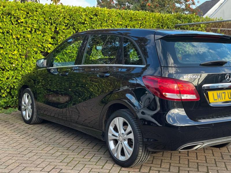 Mercedes-Benz B Class
