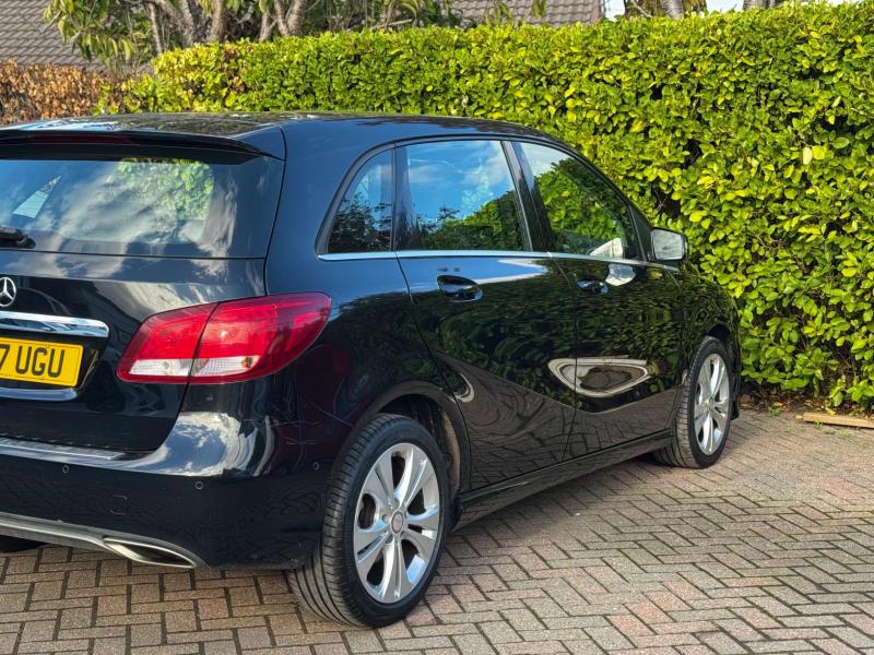 Mercedes-Benz B Class