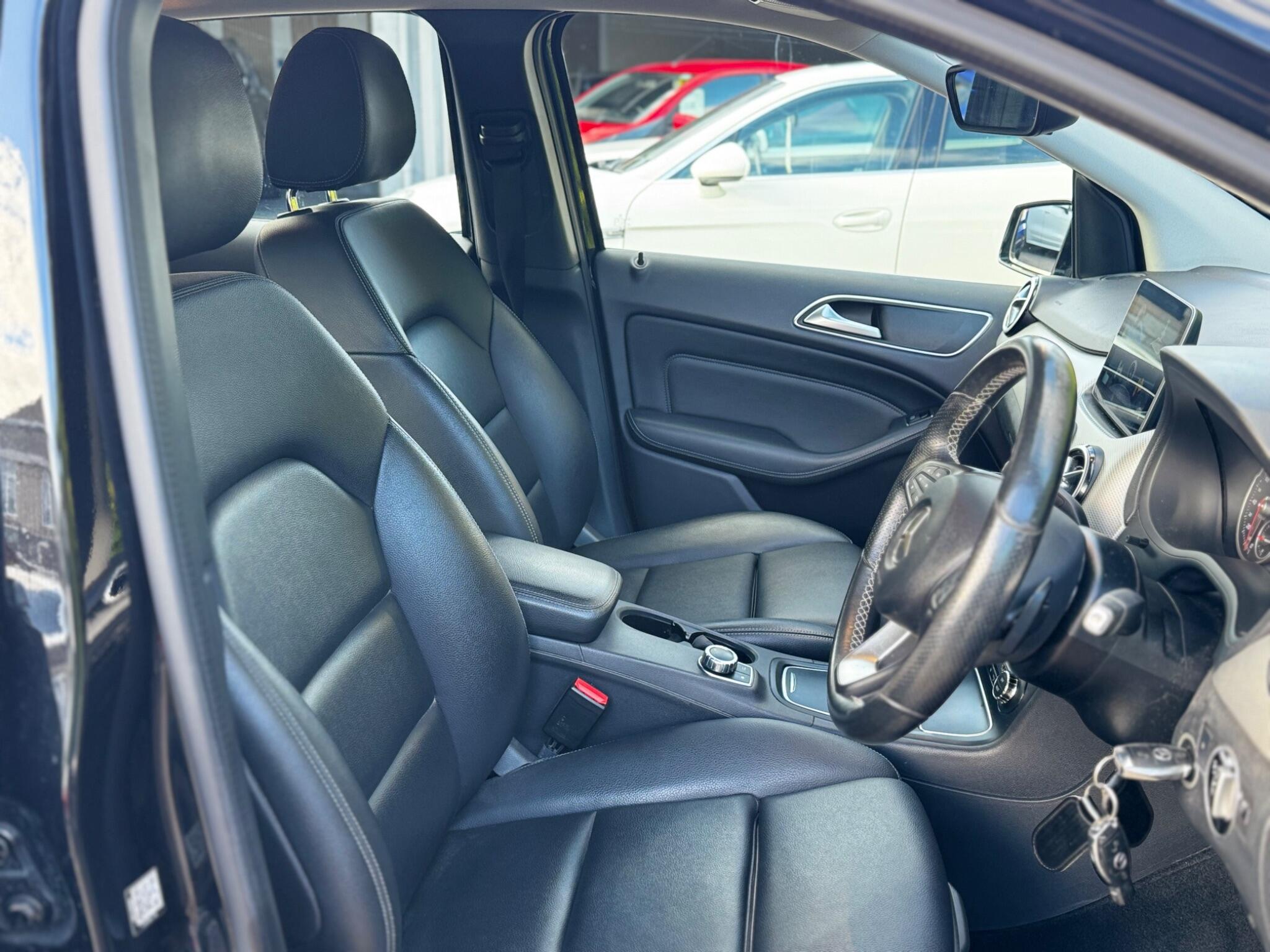 Mercedes-Benz B Class