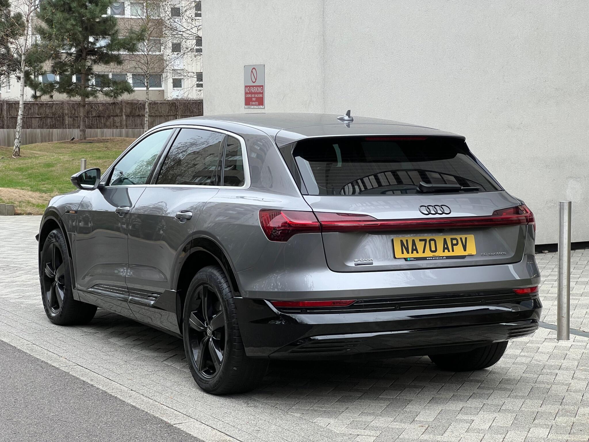 Audi E-tron