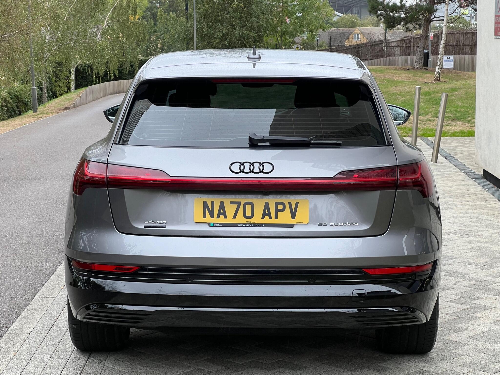 Audi E-tron