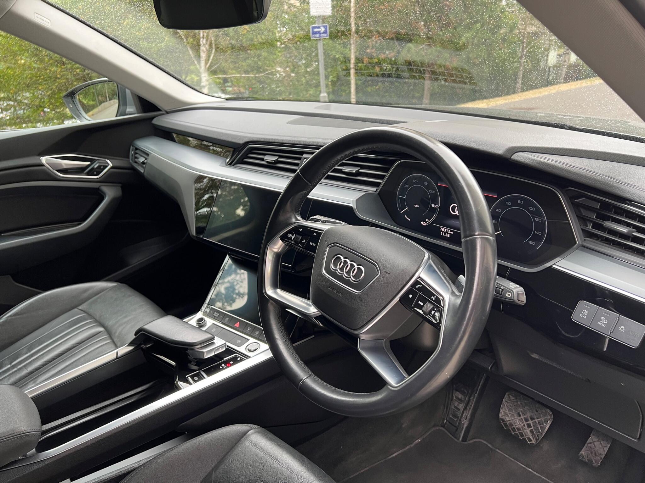 Audi E-tron