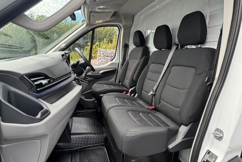 Maxus Deliver 9