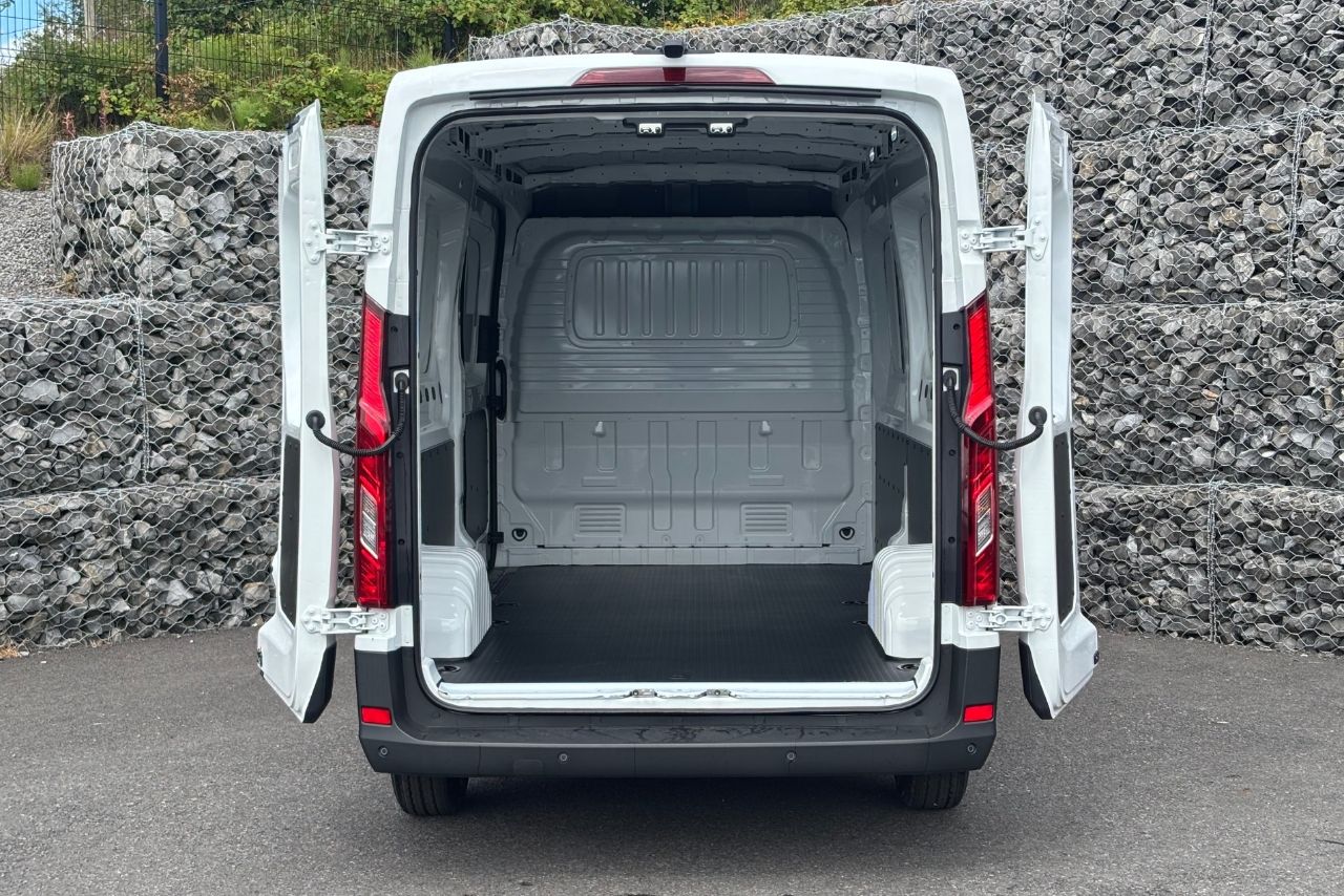 Maxus Deliver 9