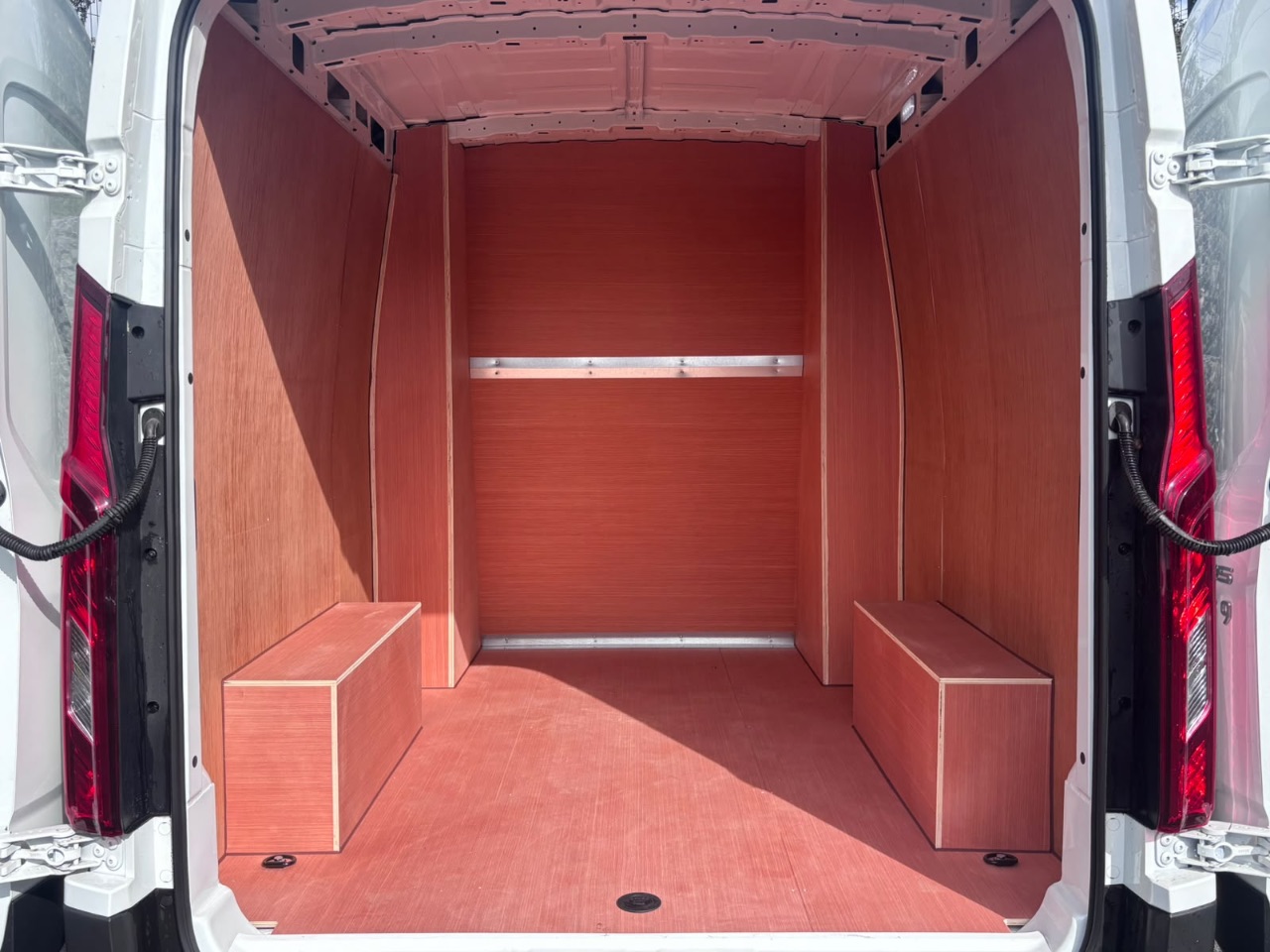 Maxus Deliver 9