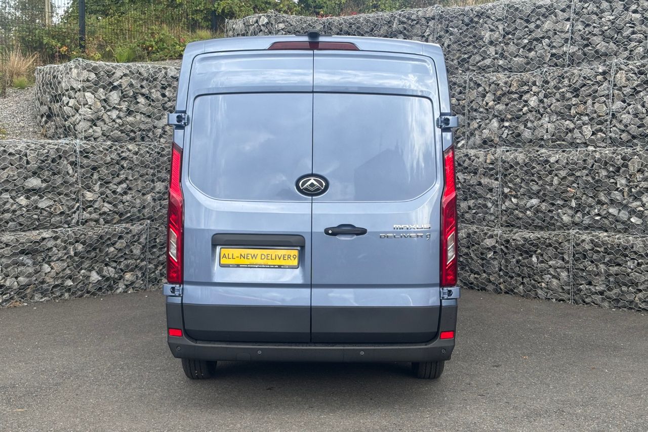 Maxus Deliver 9