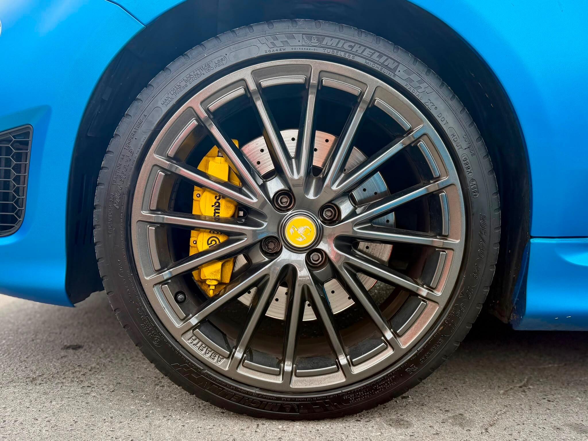 Abarth 695