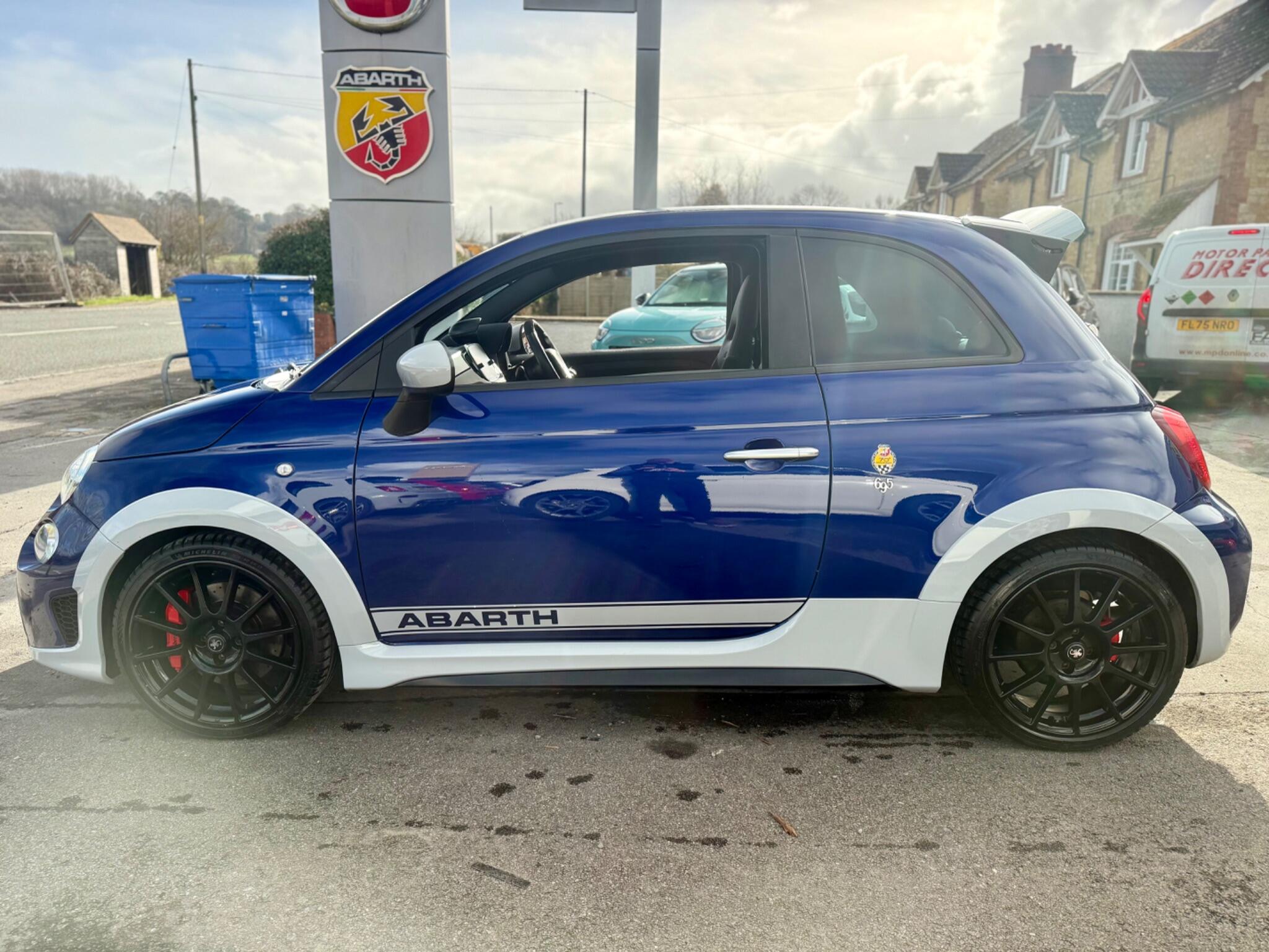 Abarth 695