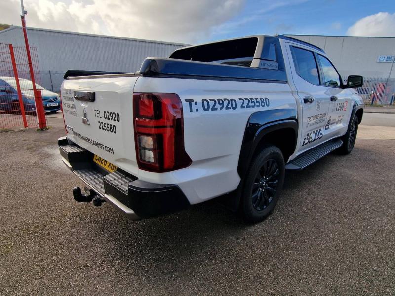 Mitsubishi L200