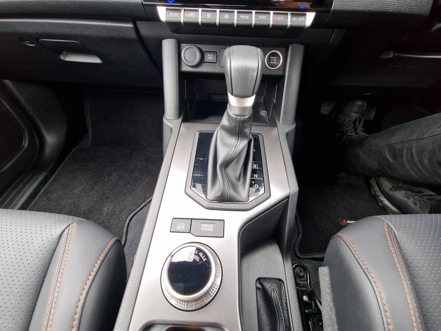 Mitsubishi L200