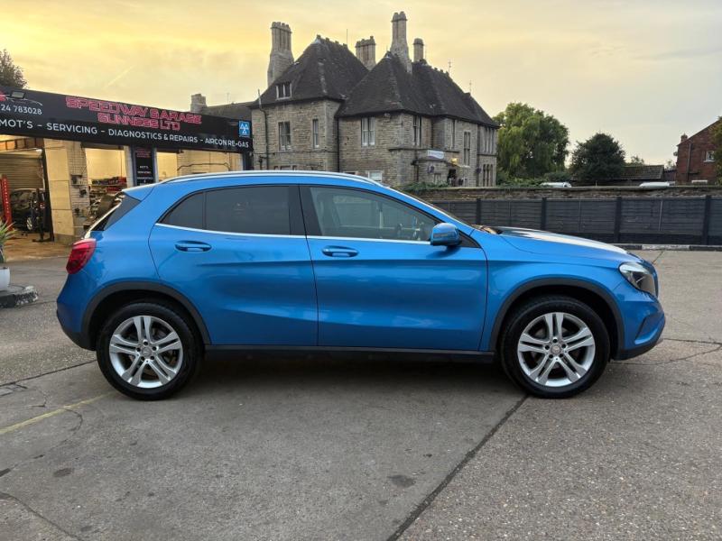 Mercedes-Benz GLA