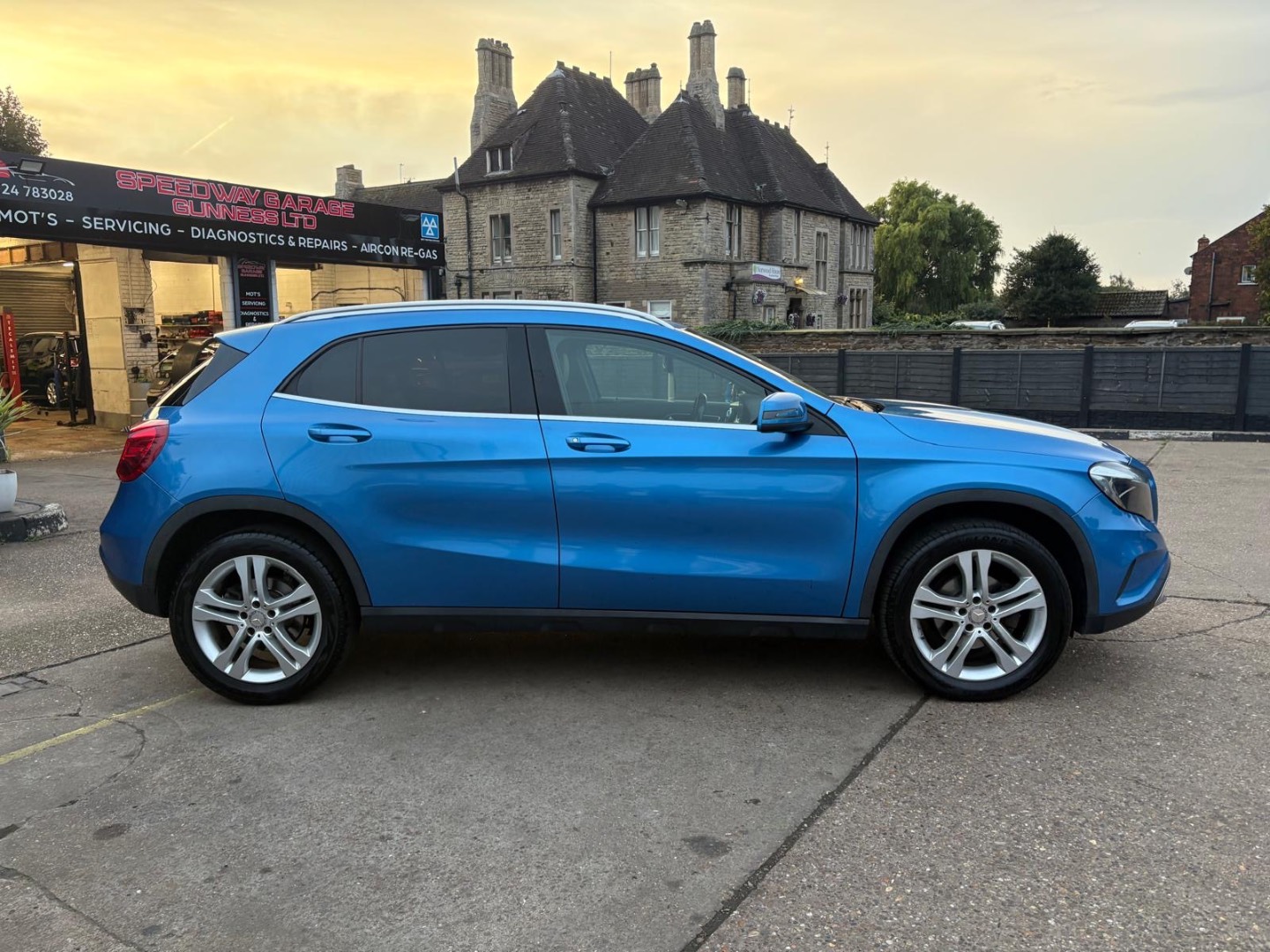 Mercedes-Benz GLA