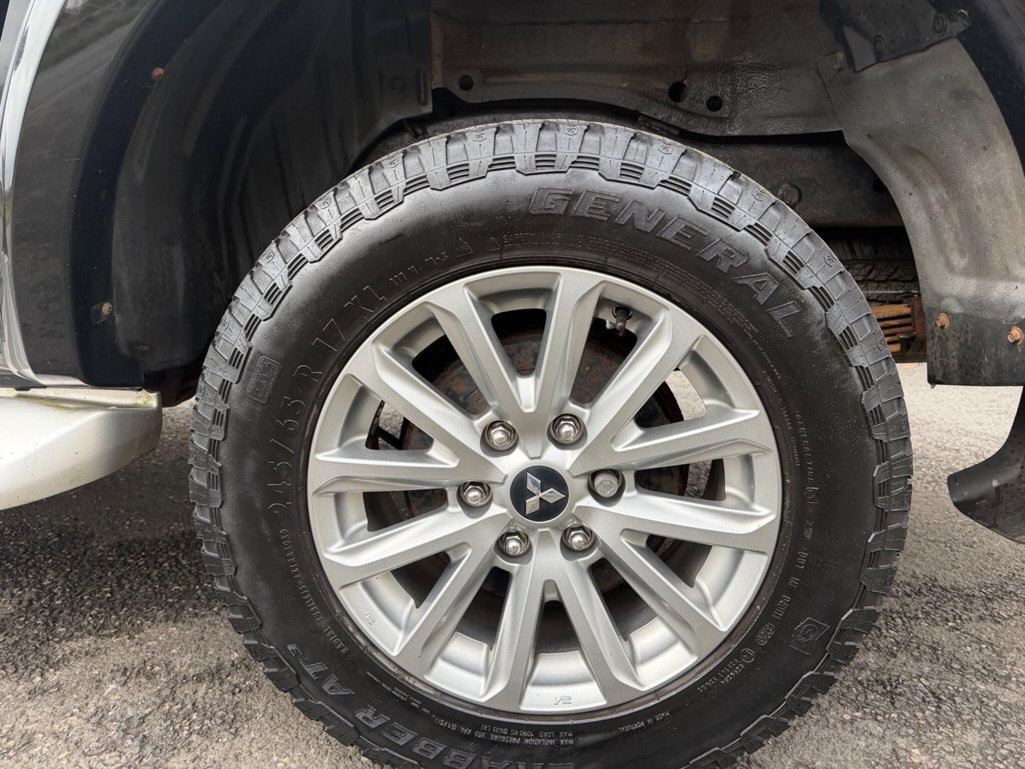 Mitsubishi L200