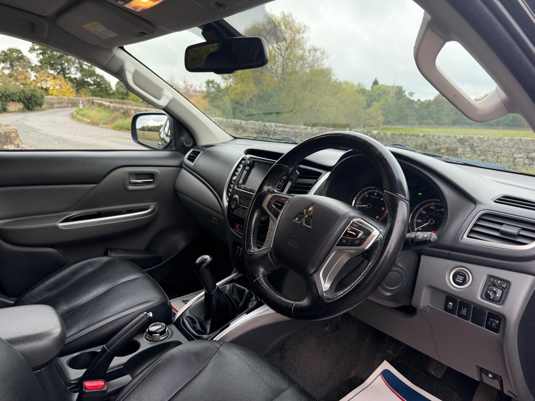Mitsubishi L200