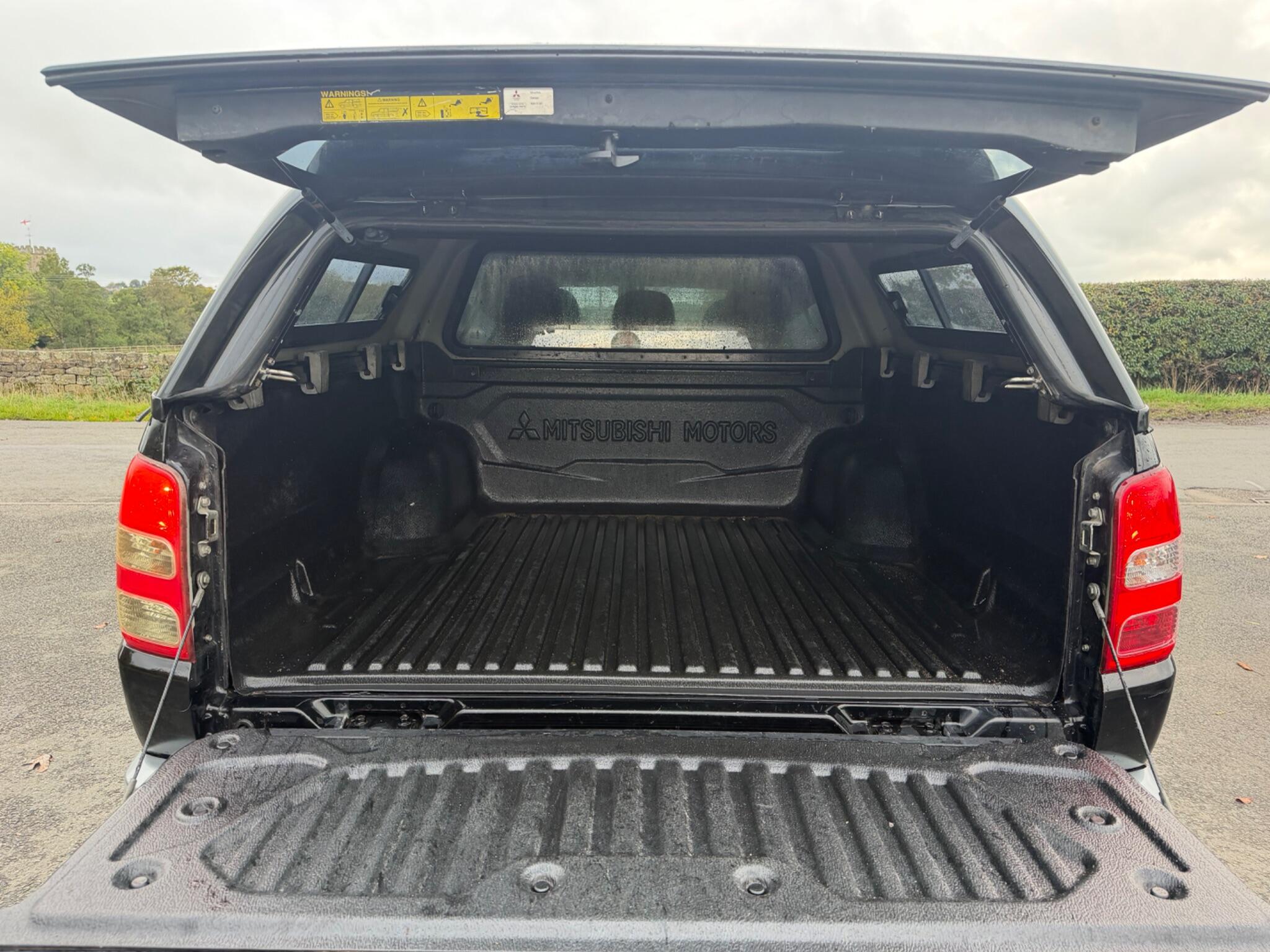 Mitsubishi L200