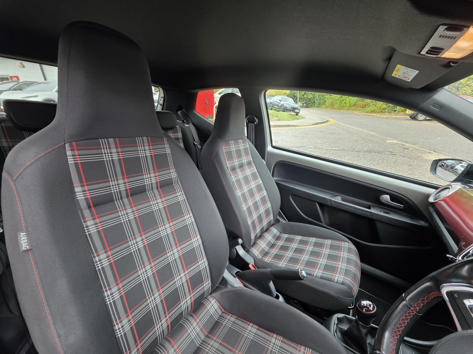 Volkswagen Up