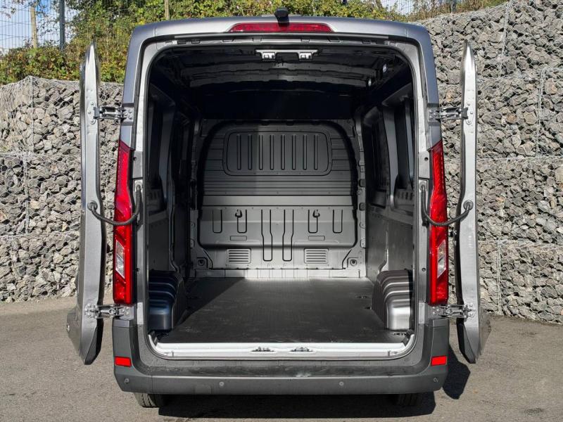 Maxus Deliver 9